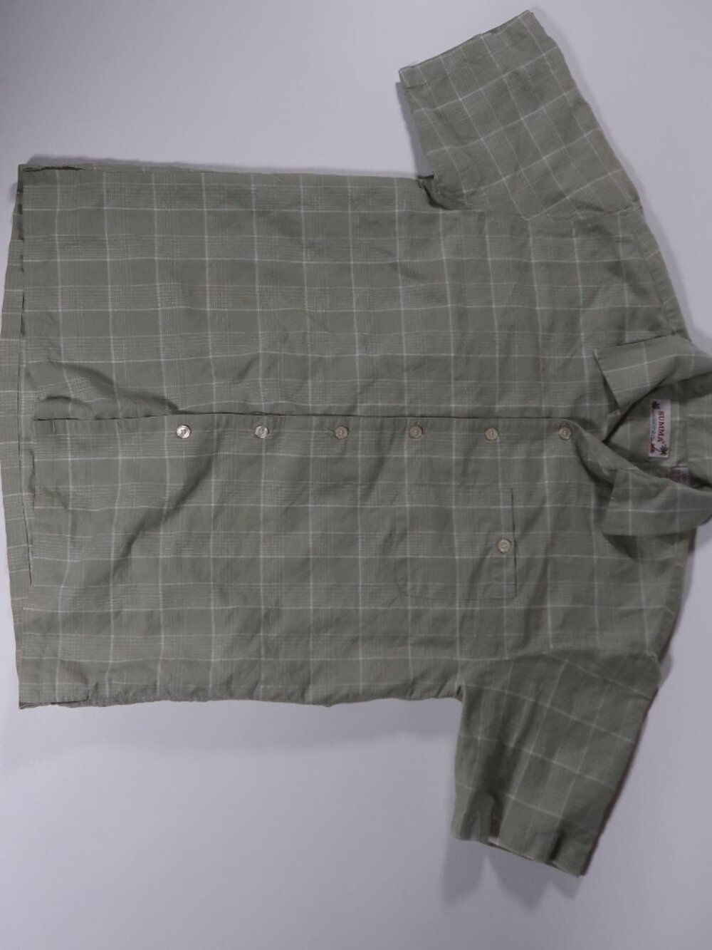 Men's Casual Short-Sleeve Button-Down Shirt in Light Olive Plaid